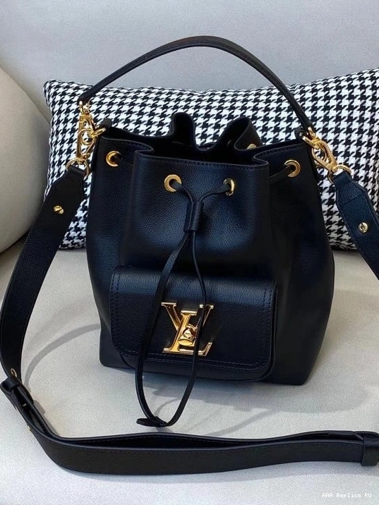 Aaa replica bags BUCKET LOCKME LOUIS VUITTON 0712